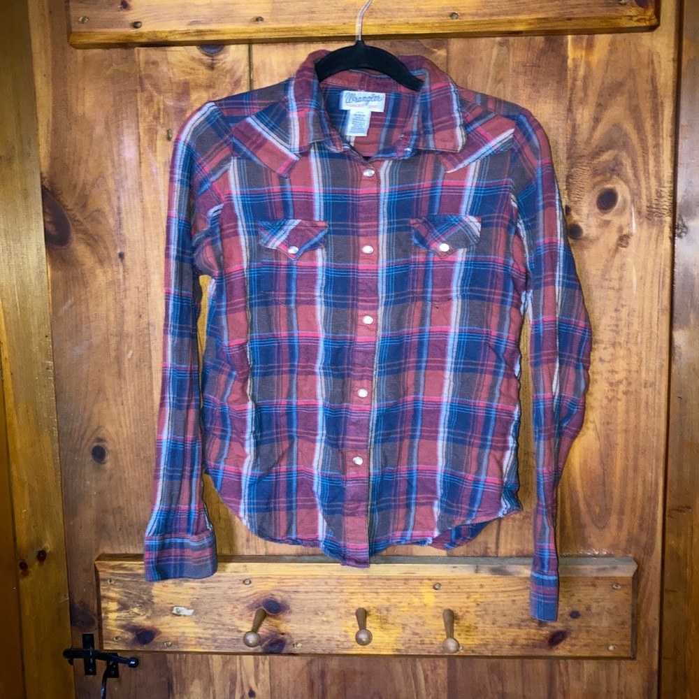 Wrangler plaid flannel shirt